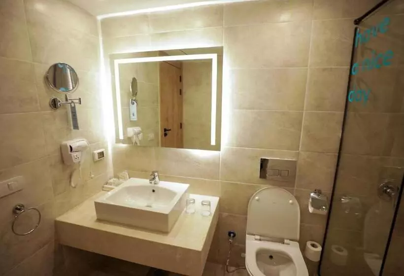 استراحتگاه Calimera Blend Paradise