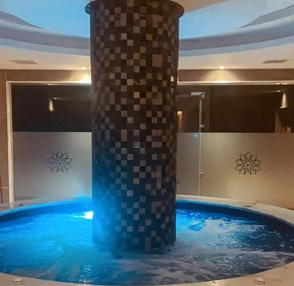 استراحتگاه Calimera Blend Paradise