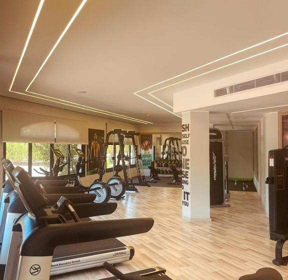 استراحتگاه Calimera Blend Paradise