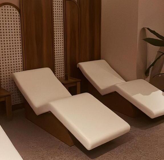 استراحتگاه Calimera Blend Paradise