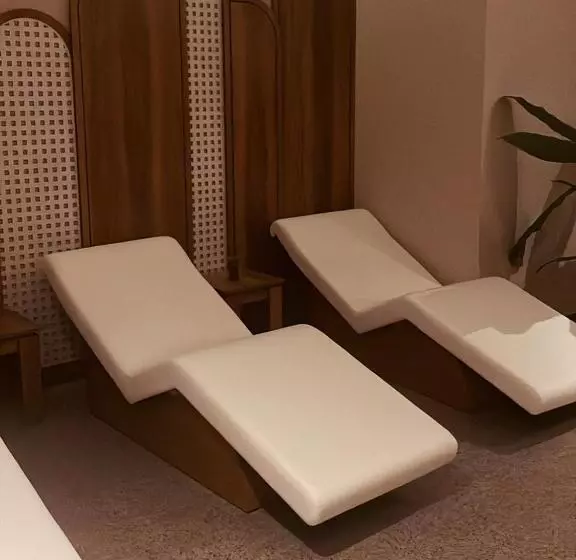 استراحتگاه Calimera Blend Paradise