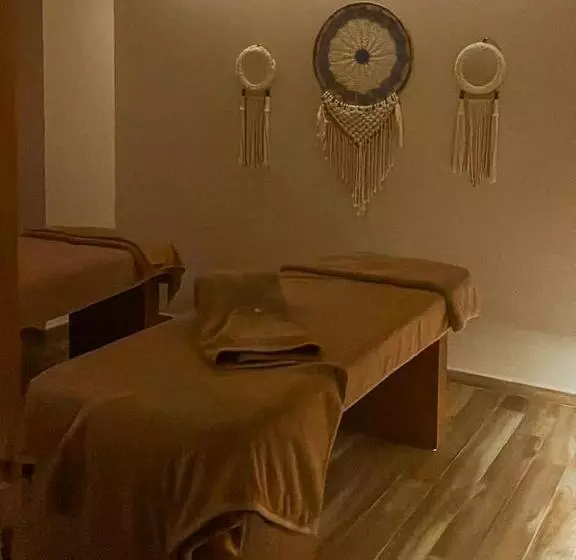 استراحتگاه Calimera Blend Paradise