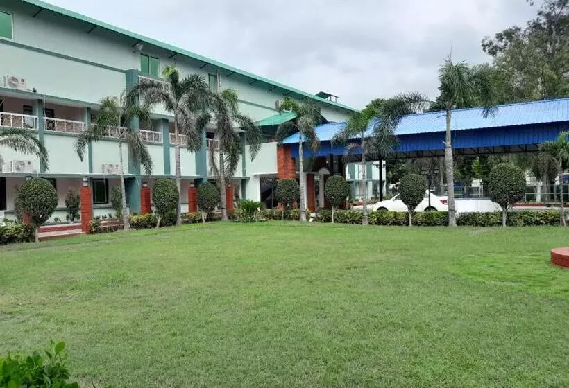 Aarunya Hotel And Resort