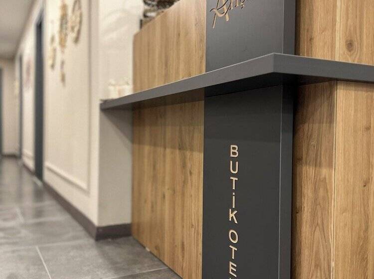 Ahsena Buti̇k Otel