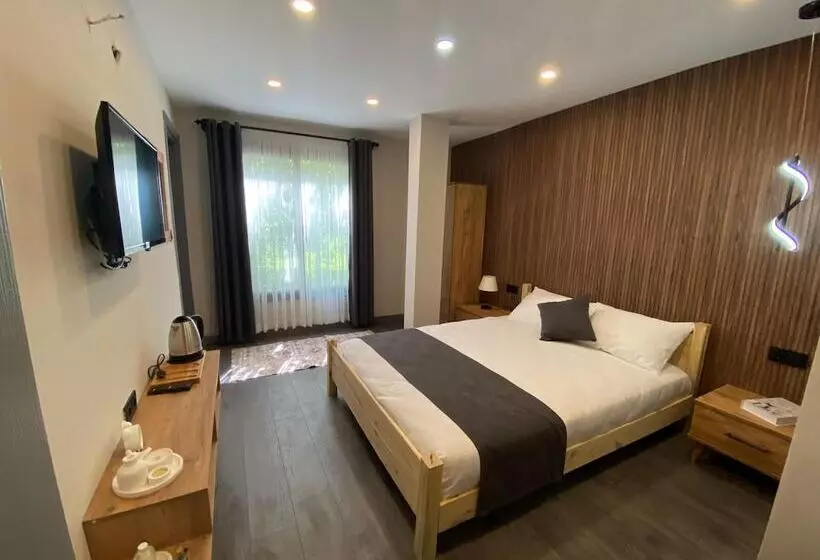 Ahsena Buti̇k Otel