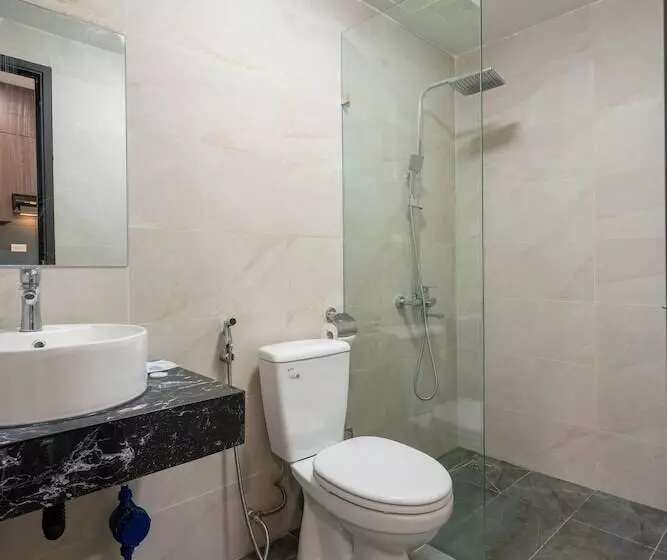 Granda Lake View Hotel & Apartment