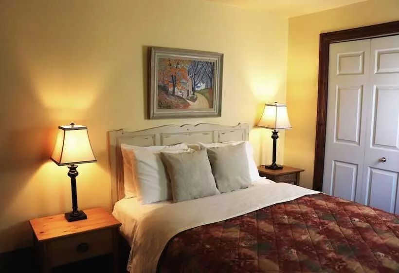 Hostelli Auberge Val Carroll