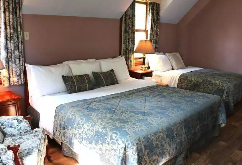 Hostelli Auberge Val Carroll