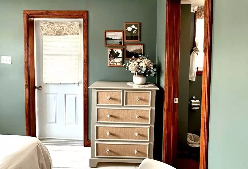 Hostelli Auberge Val Carroll