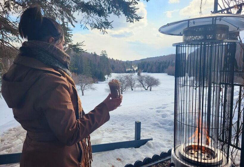 פונדק Auberge Val Carroll