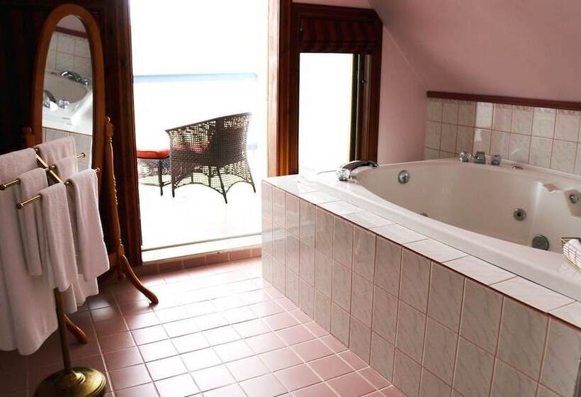 פונדק Auberge Val Carroll