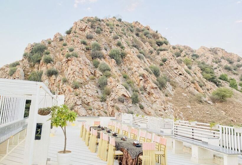 Hotel Alwar Vanyaevilas