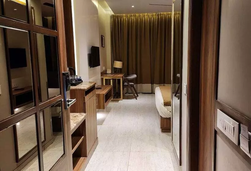 ホテル Alwar Vanyaevilas