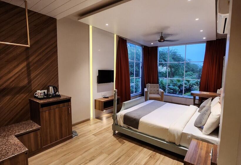 Hotel Alwar Vanyaevilas