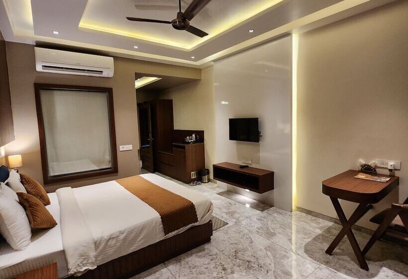 Hotel Alwar Vanyaevilas