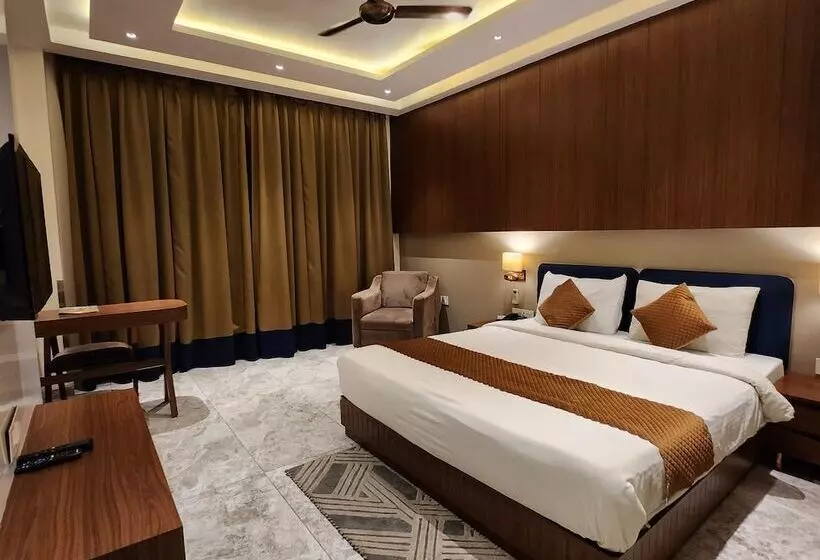 ホテル Alwar Vanyaevilas