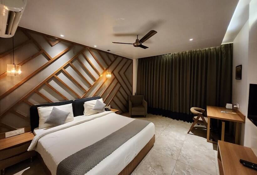 Hotel Alwar Vanyaevilas