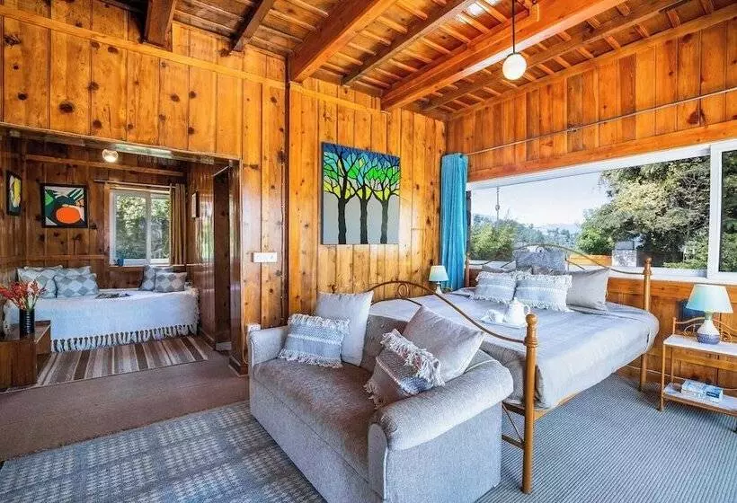 هتل Avalon Cottages Kanatal