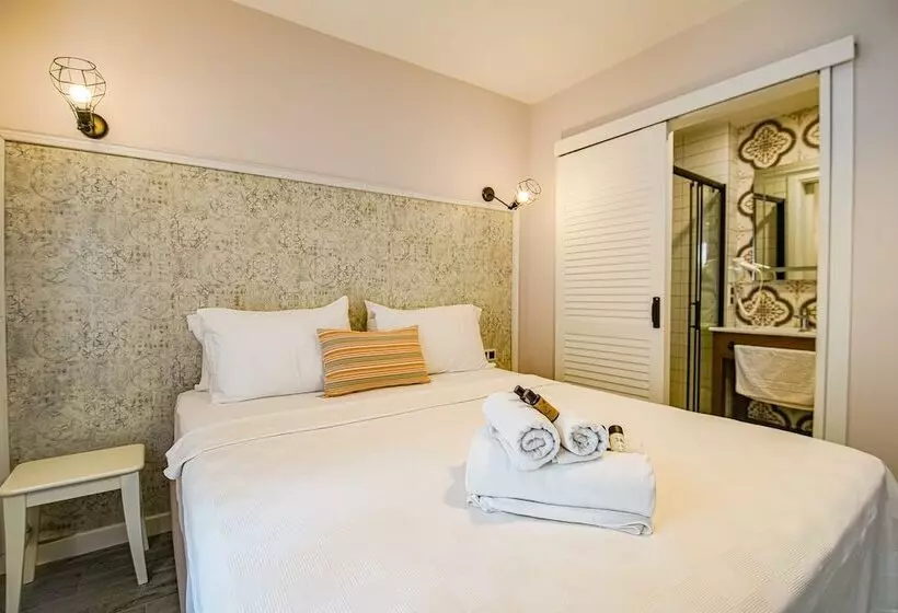 Nirvana Otel