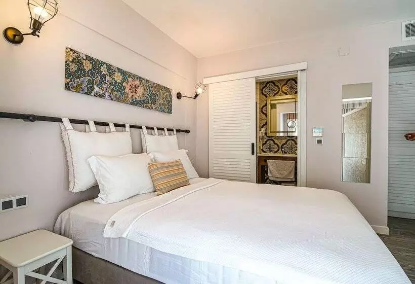 Nirvana Otel