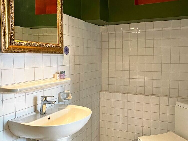 בית מלון כפרי Petek Pansiyon