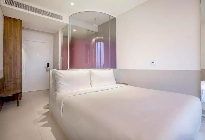 Wink Hotel Tuy Hoa Beach