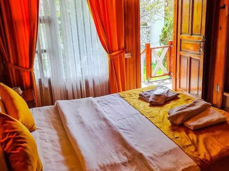 İpek Koza Motel
