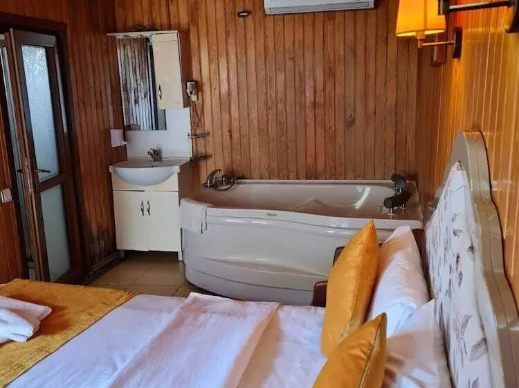 İpek Koza Motel