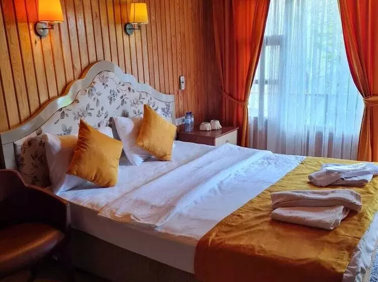 İpek Koza Motel