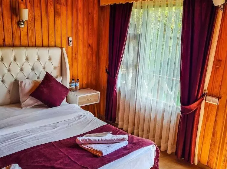 İpek Koza Motel