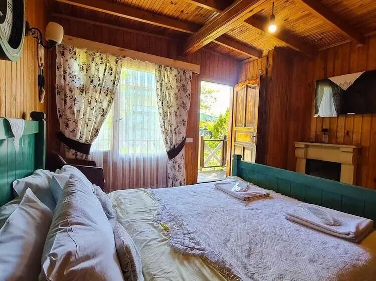 İpek Koza Motel