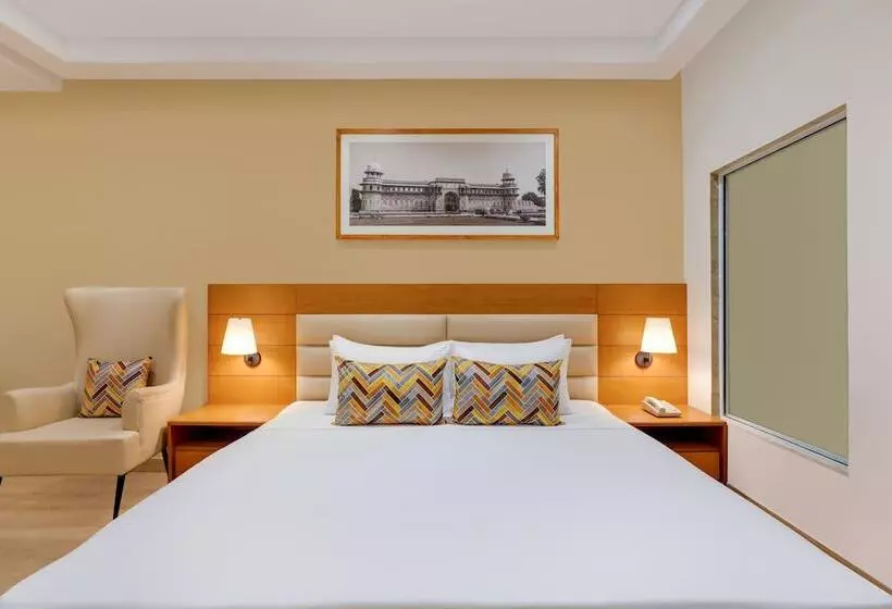 Lemon Tree Hotel Agra