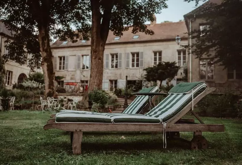 Majatalo La Fontaine Racine