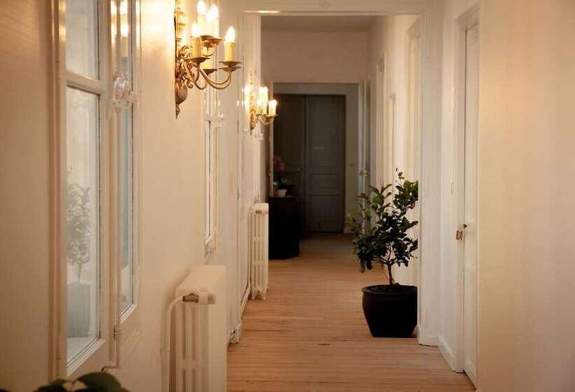 פנסיון La Fontaine Racine