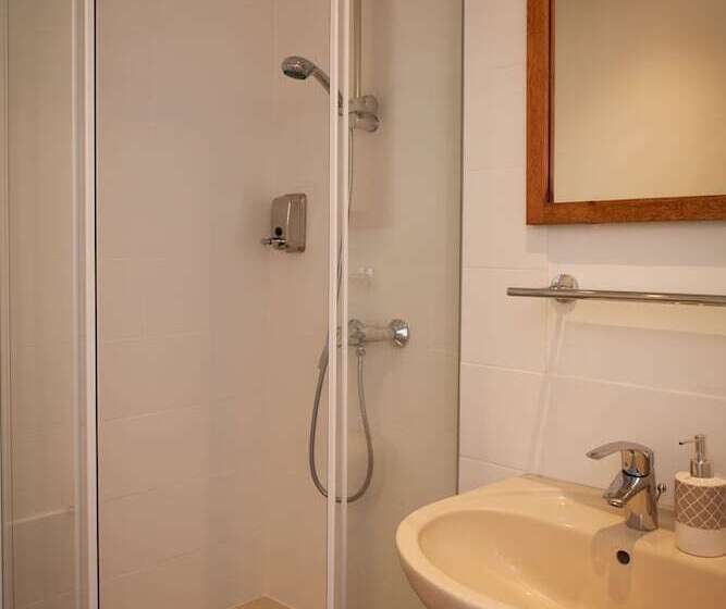 פנסיון La Fontaine Racine