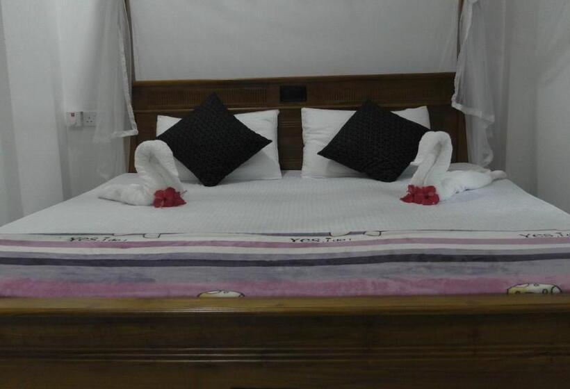 ペンション Pigeon House Kabalana