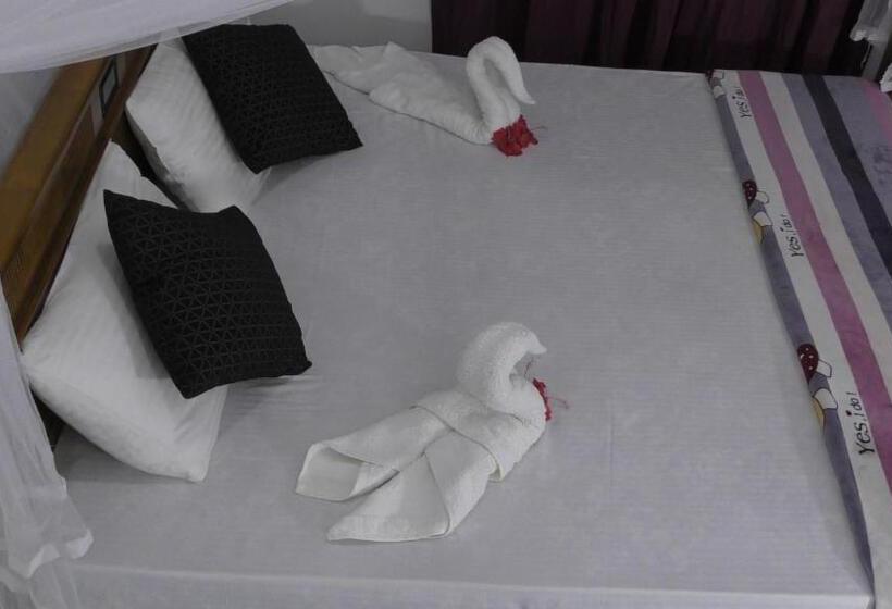 ペンション Pigeon House Kabalana