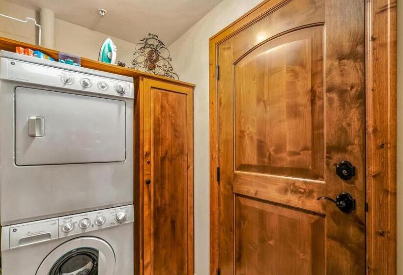 Private Residence At Leading Luxury Resort In Vail