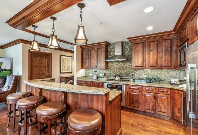 Private Residence At Leading Luxury Resort In Vail