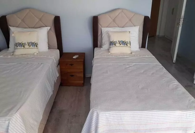 Rastgele Akkum Otel