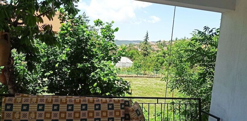 Salda Gölü Kumsalda Apart Pansiyon