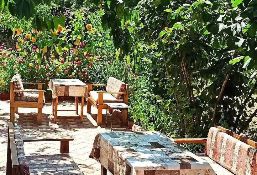 Salda Gölü Kumsalda Apart Pansiyon