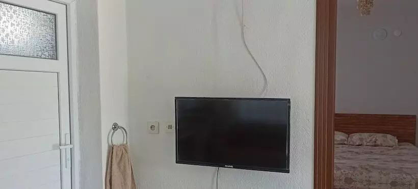 Salda Gölü Kumsalda Apart Pansiyon