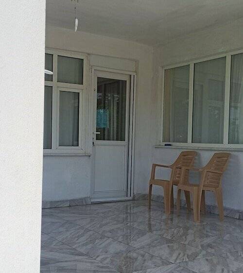 Salda Gölü Kumsalda Apart Pansiyon