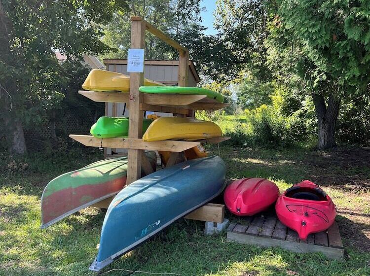 The Saucy Willow Inn And Cottages