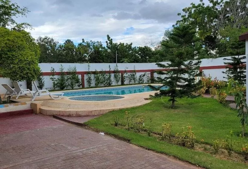 Aparta Hotel Madome