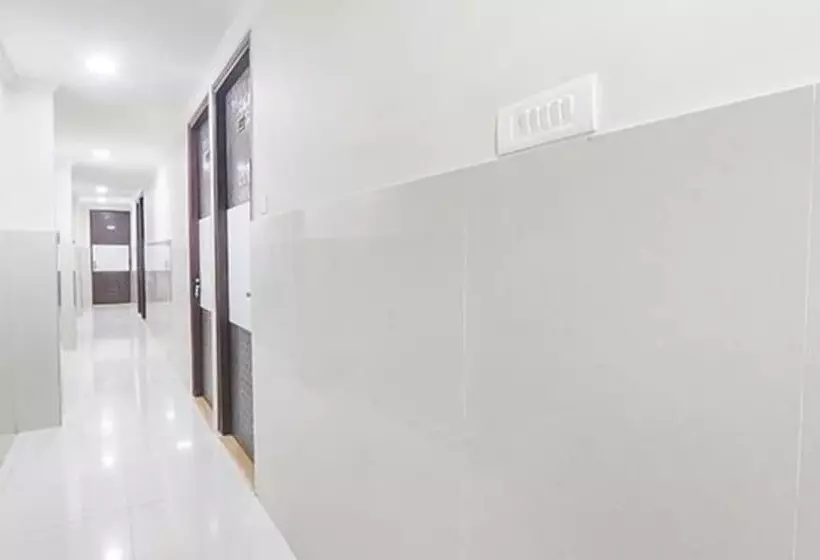 Fabhotel Shyam Inn