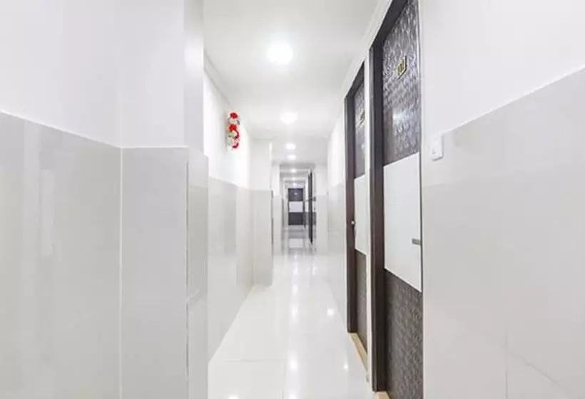 Fabhotel Shyam Inn