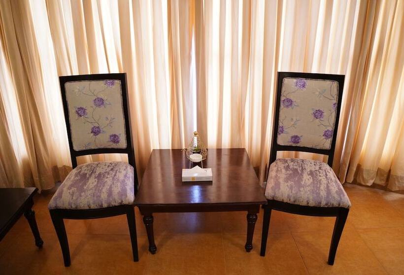 استراحتگاه 697 By Legend