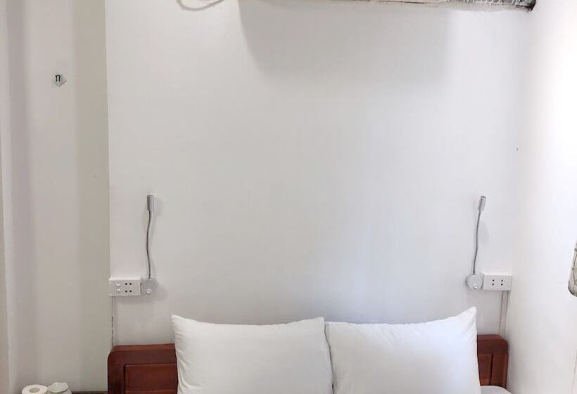 مسافرخانه Hanowood Homestay